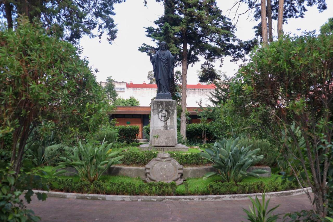 Hotel Express Quinta Soledad Мехико Экстерьер фото