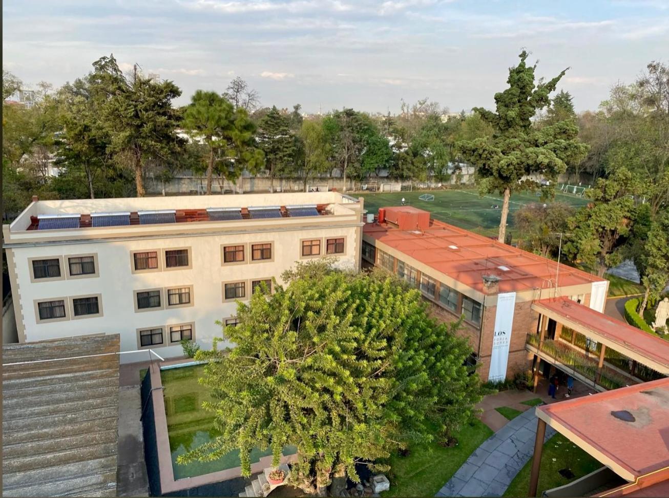 Hotel Express Quinta Soledad Мехико Экстерьер фото
